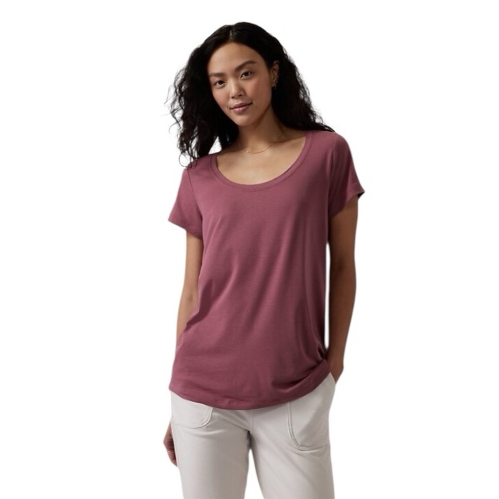Athleta Stratus II Tee Purple Pink Fitted Short Sleeve T-Shirt